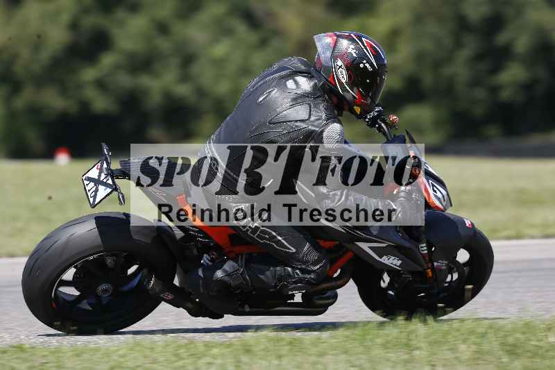 /43 08.08.2025 Discover the Bike ADR/Race 3 rot/72